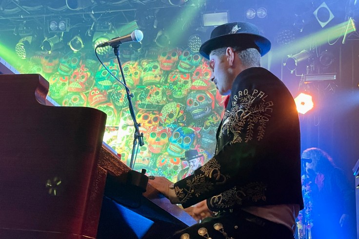 Dia De los Muertos med Los Plantronics&nbsp;2022